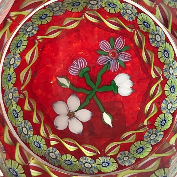Perthshire 1986B Bouquet Lampwork Flower Millefiori Twist Facet Red Paperweight - Picture 6 of 14